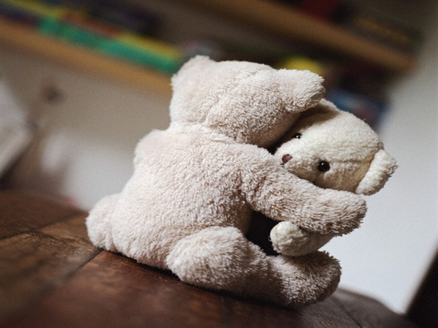 Love-Hug-Teddy-Bear-HD-Wallpaper